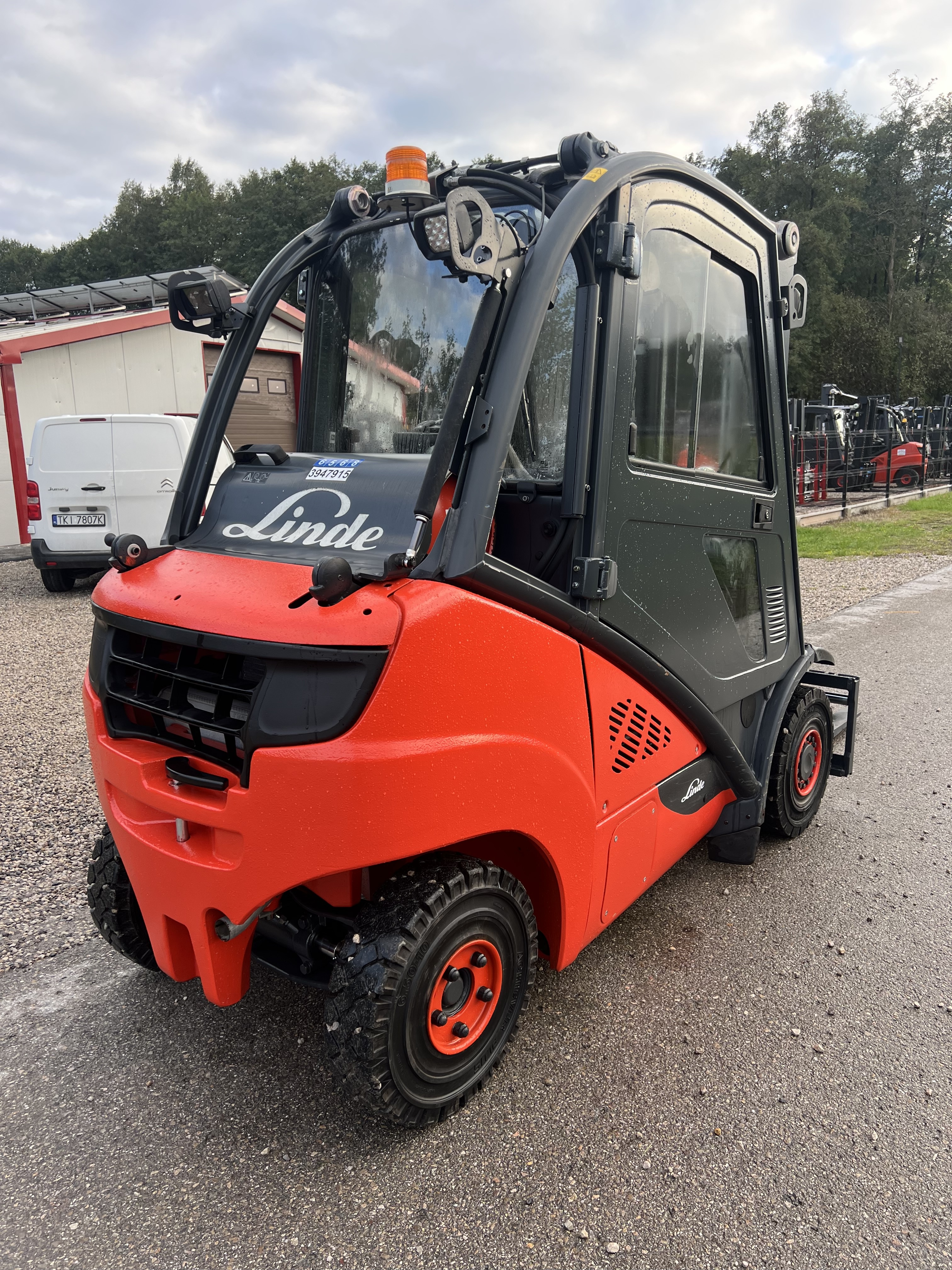 LINDE H25T-02 TRIPLEX