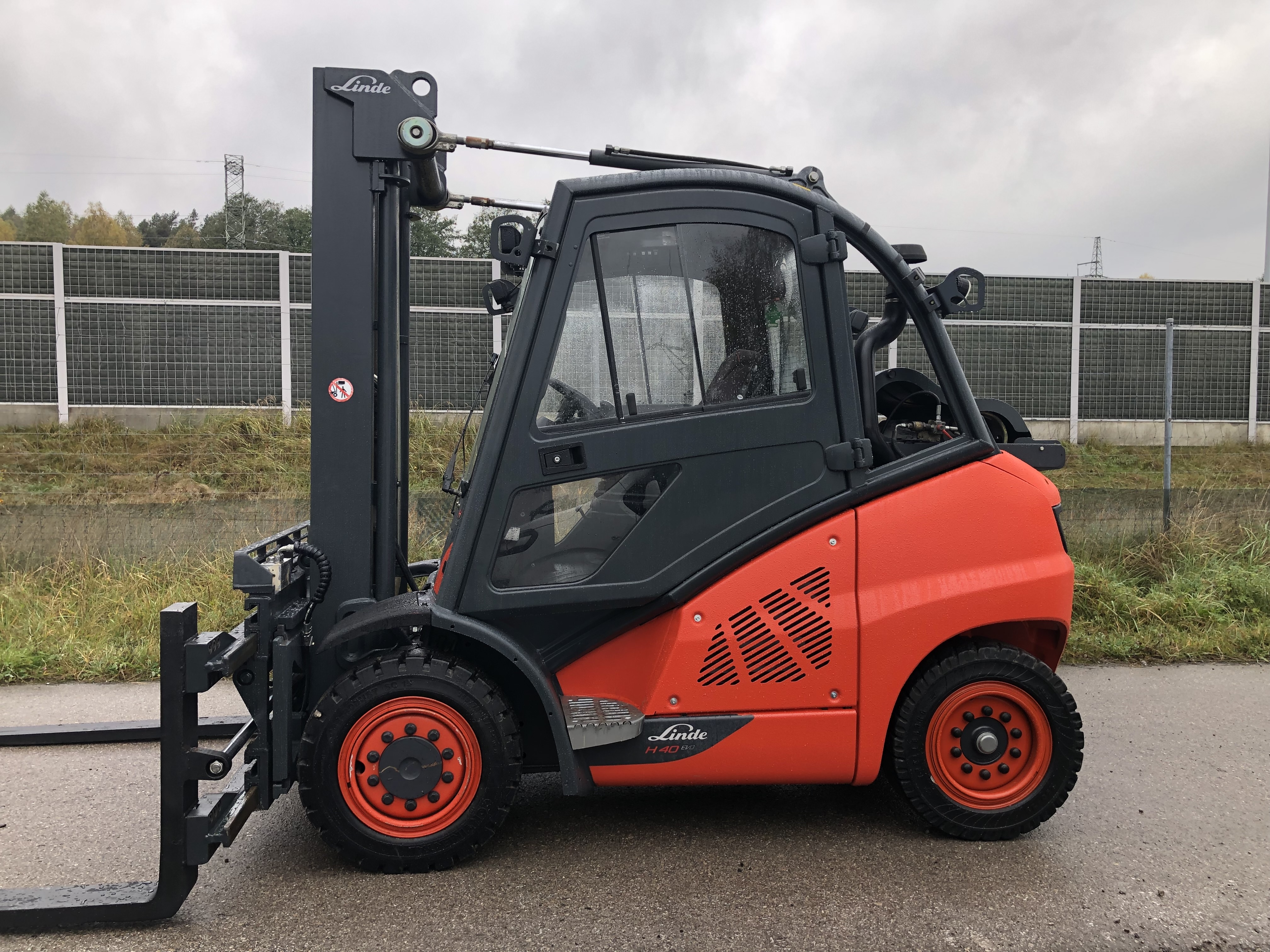 Linde H40T-02